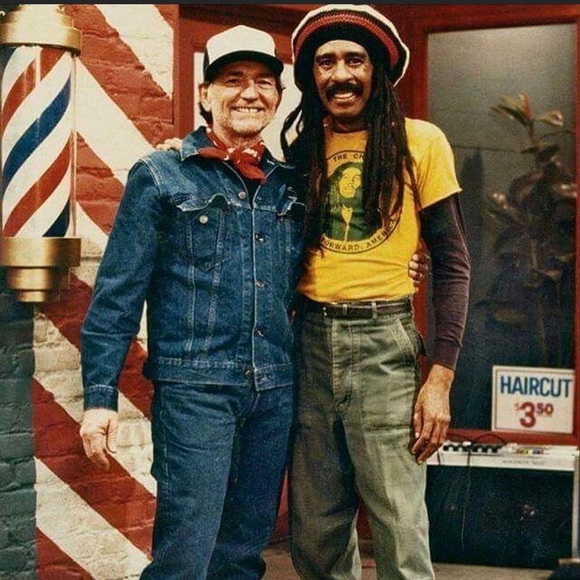 Meet your Posher, Sam - Picture 2 of 2